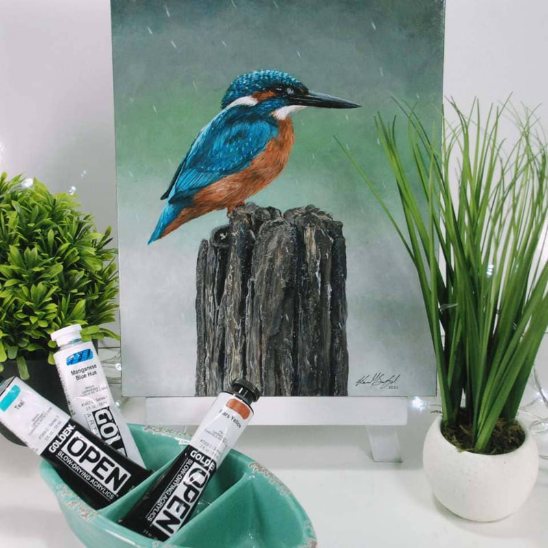 Kingfisher on wood post acrylic painting and GOLDEN acrylic paints